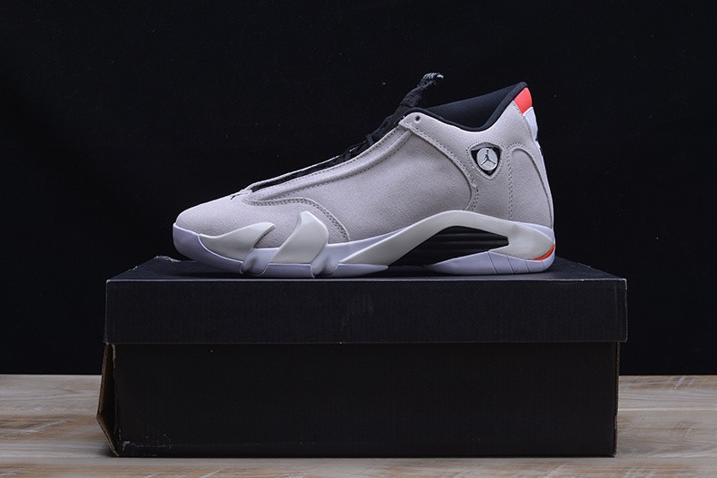 AIR JORDAN 14 RETRO "DESERT SAND" black/ white 487471-021