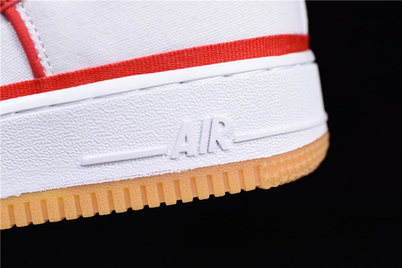 NIKE Air Force 1 High 07 LV8  806403-101