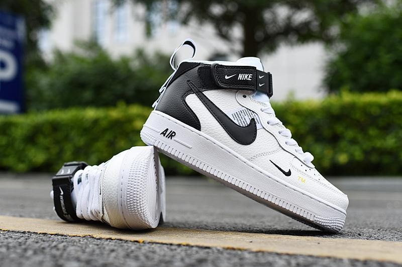 Nike Air Force 1 Mid `07 LV8 804609-103