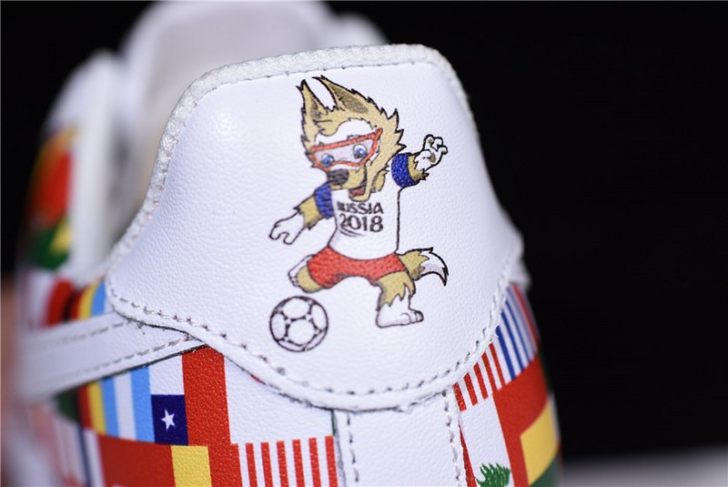 Nike Air Max 90 Nic Qs "International Flag Pack" AO5119-200