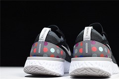 nike epic REACT FLYKNIT  Black and grey dots point noirs ET gris AJ7283 996