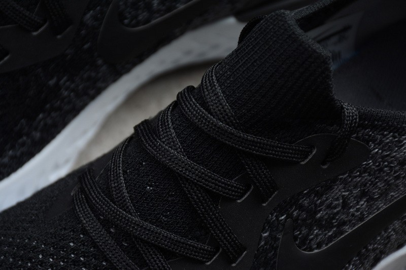 Nike Epic React Flyknit black AQ0067-001