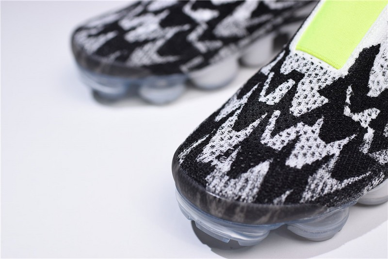 Nike Mens Air Vapormax Flyknit Moc 2 Acronym White AQ0996-001