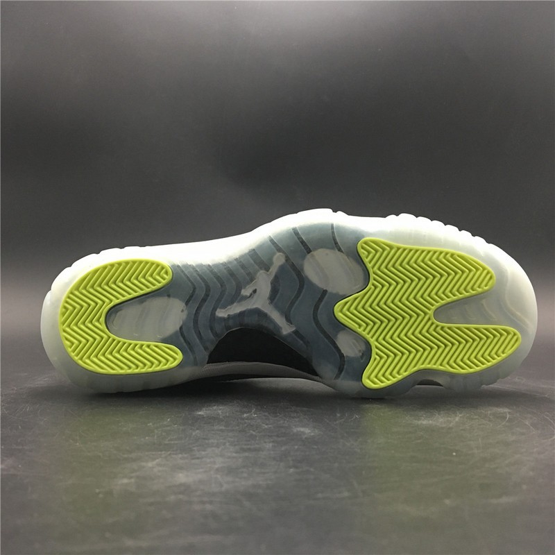 Jordan 11 Retro Low Green Snakeskin 528895- 033