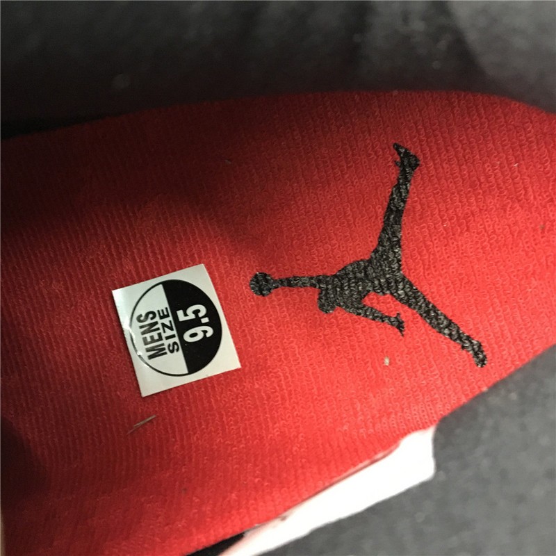 Air Jordan 11 Low Snakeskin Light Bone CD6846-002