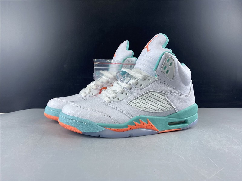 Air Jordan 5 Retro