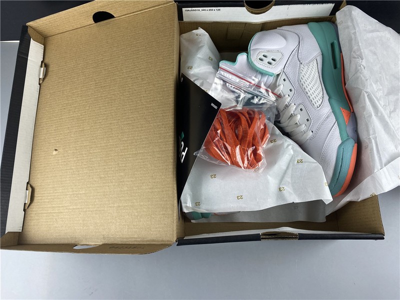 Air Jordan 5 Retro
