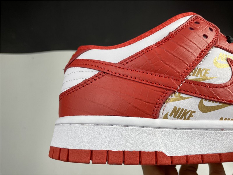 NIKE SB DUNK LOW S*p*e X NIKE RED DH3228-161
