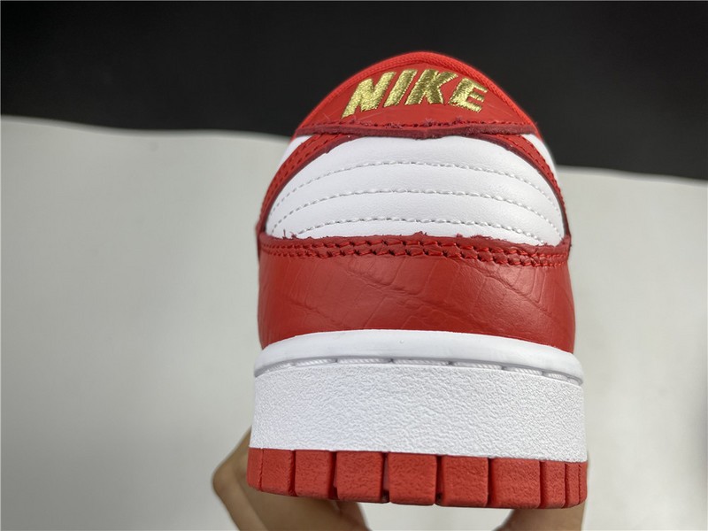 NIKE SB DUNK LOW S*p*e X NIKE RED DH3228-161