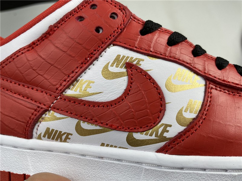 NIKE SB DUNK LOW S*p*e X NIKE RED DH3228-161