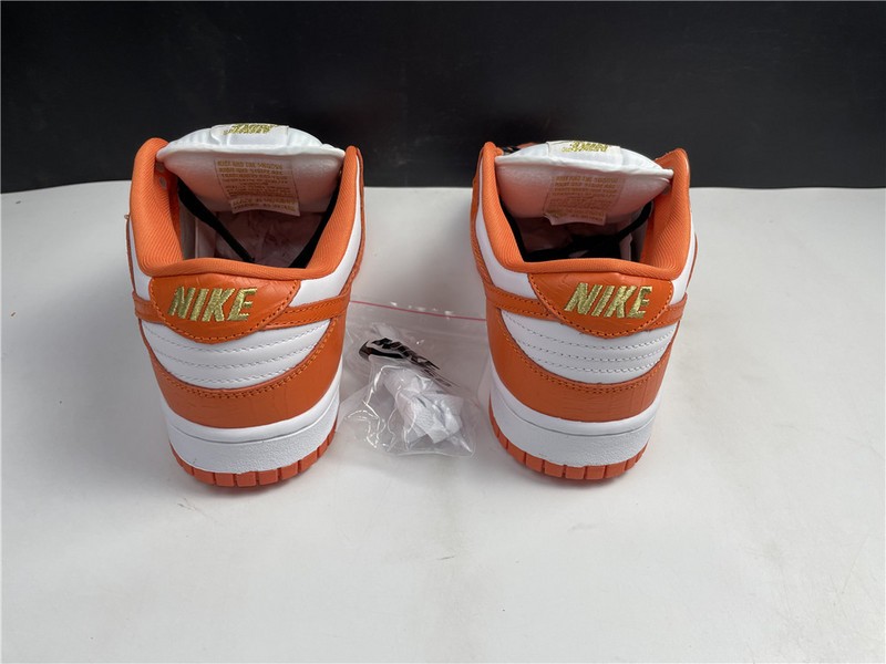 NIKE SB DUNK LOW S*p*e X NIKE ORANGE DH3228-181