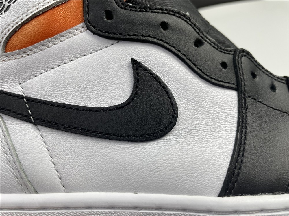 Air Jordan 1 High OG GS “Electro Orange” 555088-180