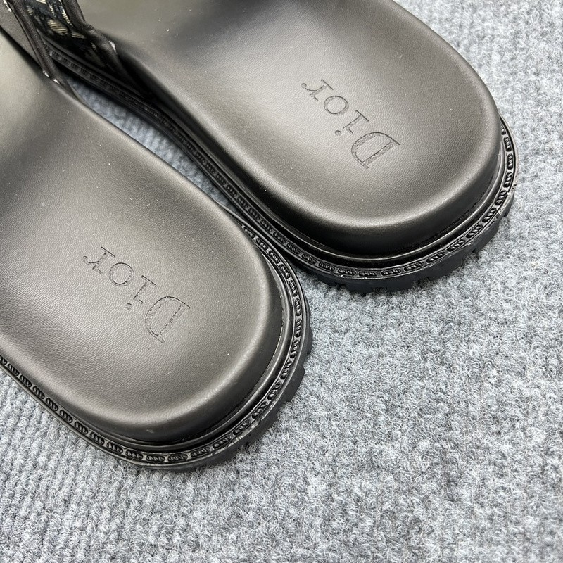Dio*r sandal18
