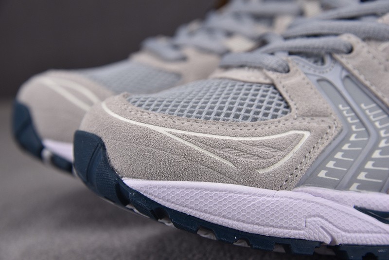 As*ic*s Gel-Kayano 14 1201A161-021