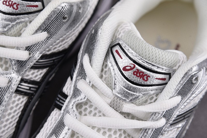 As*ic*s Gel-Kayano 14 1201A019-104