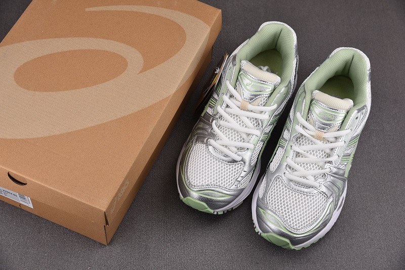 As*ic*s Gel-Kayano 14 1202A056-105
