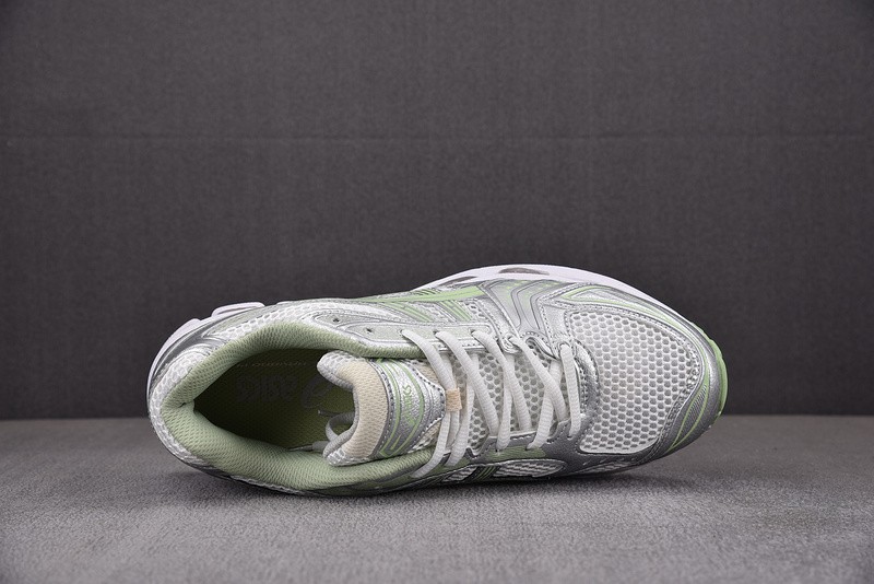 As*ic*s Gel-Kayano 14 1202A056-105