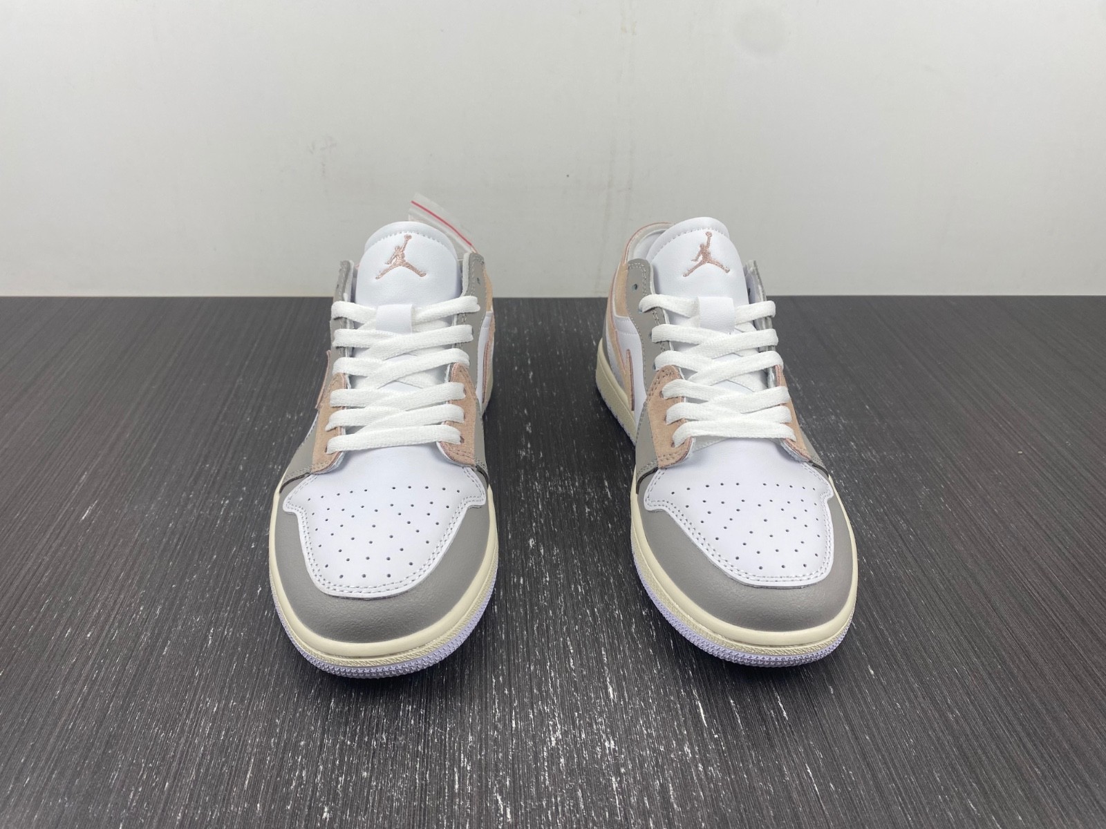 Air Jordan 1 Low SE Craft Inside Out Tech Grey DN1635-002