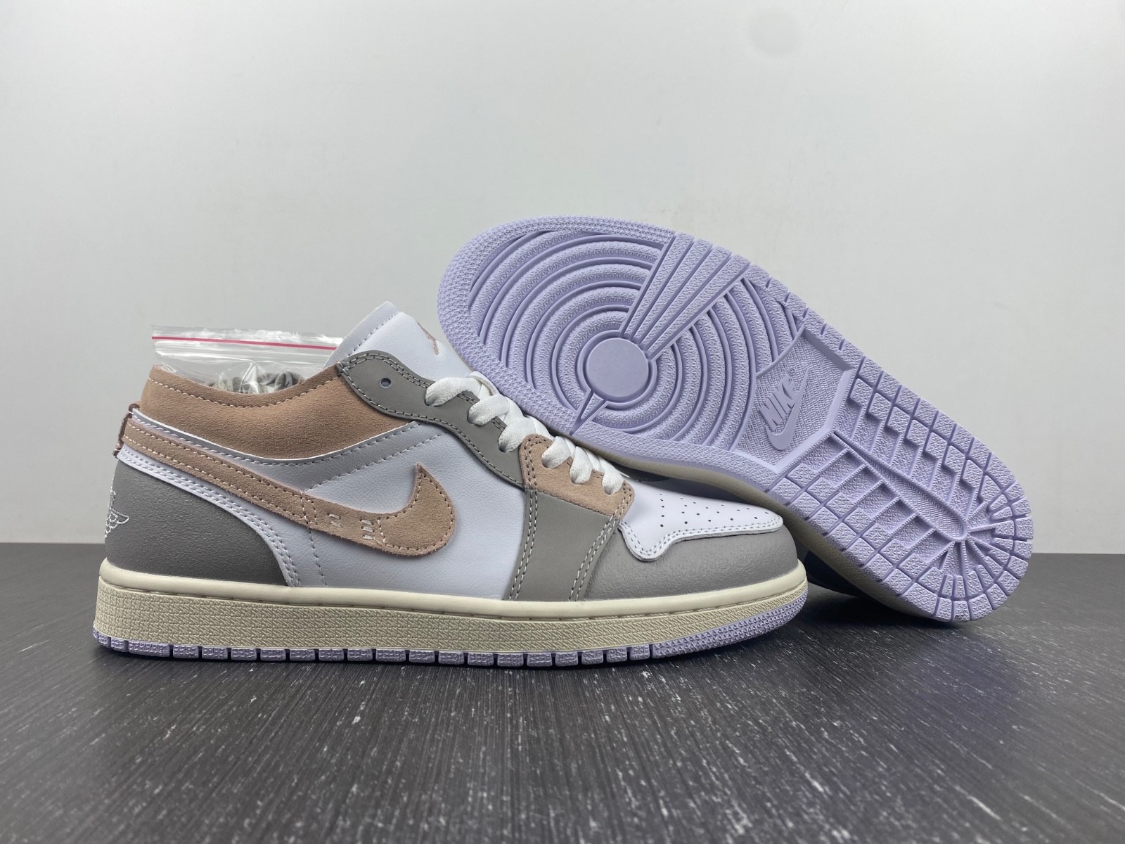 Air Jordan 1 Low SE Craft Inside Out Tech Grey DN1635-002