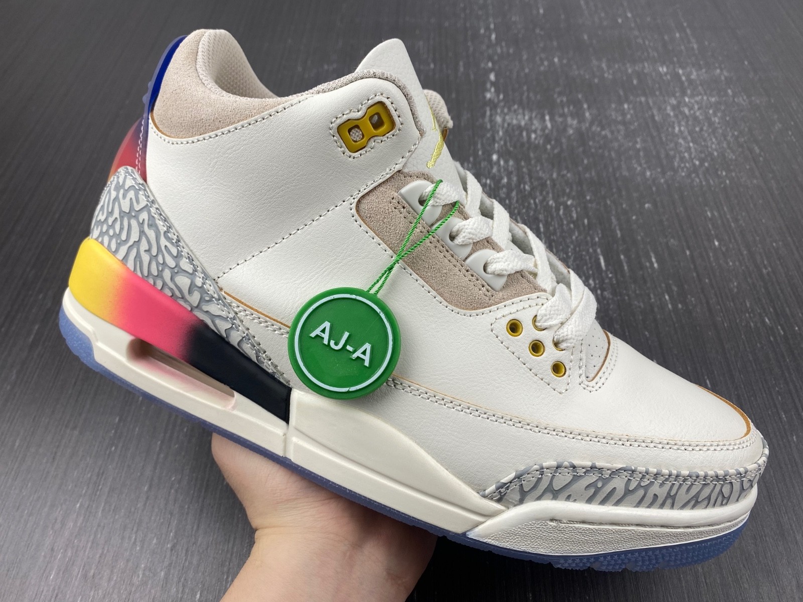 J BALVIN X AIR JORDAN 3 "MEDELLÍN SUNSET" FN0344-901