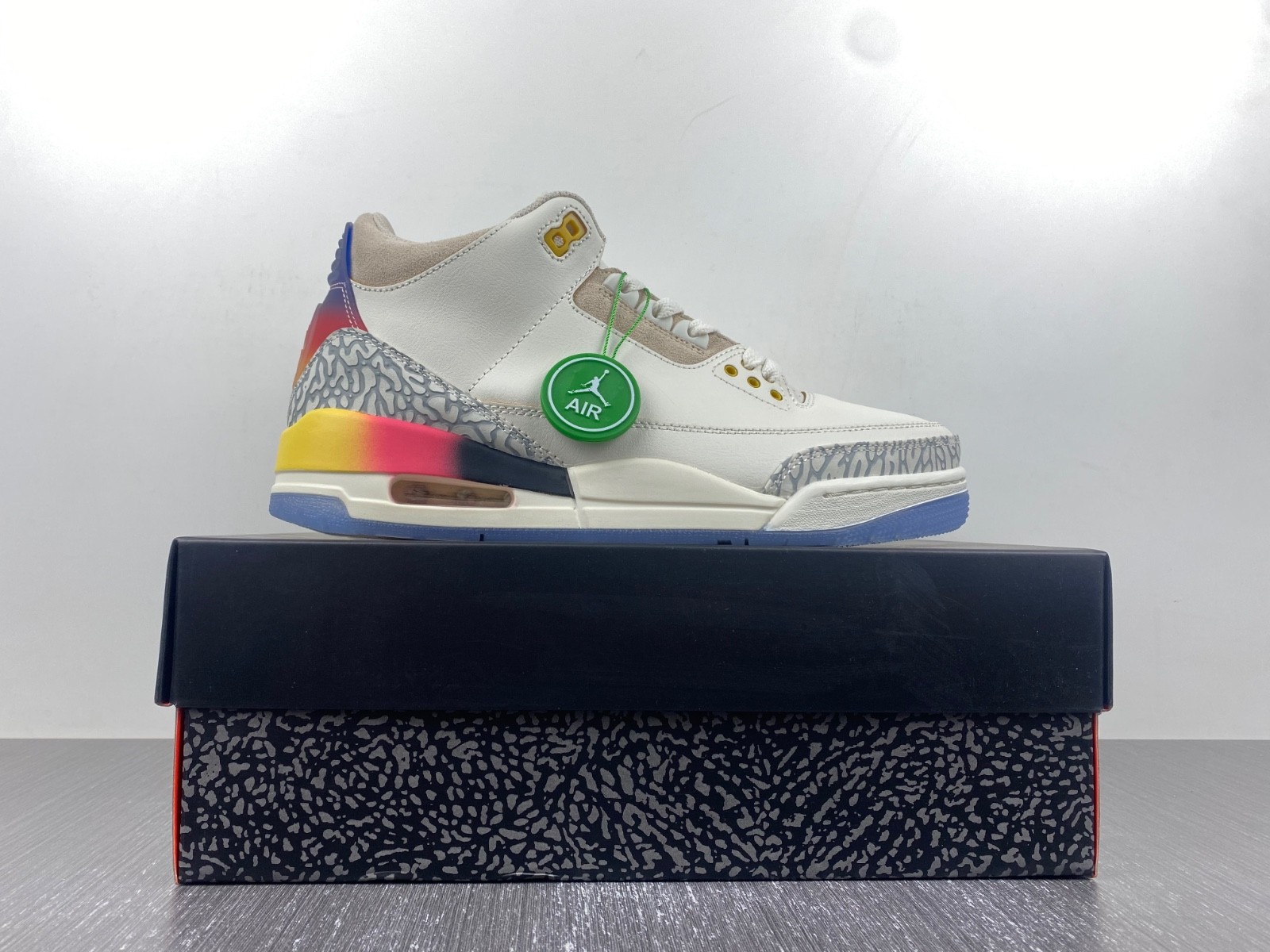 J BALVIN X AIR JORDAN 3 "MEDELLÍN SUNSET" FN0344-901
