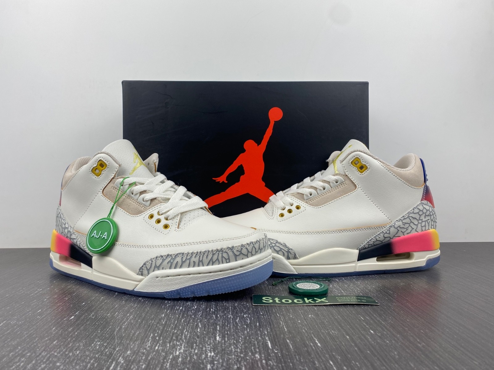 J BALVIN X AIR JORDAN 3 "MEDELLÍN SUNSET" FN0344-901