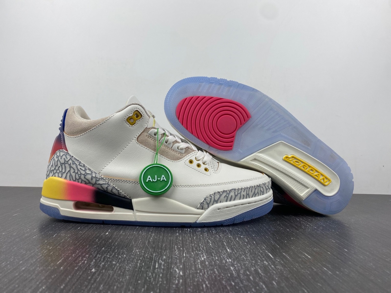 J BALVIN X AIR JORDAN 3 "MEDELLÍN SUNSET" FN0344-901