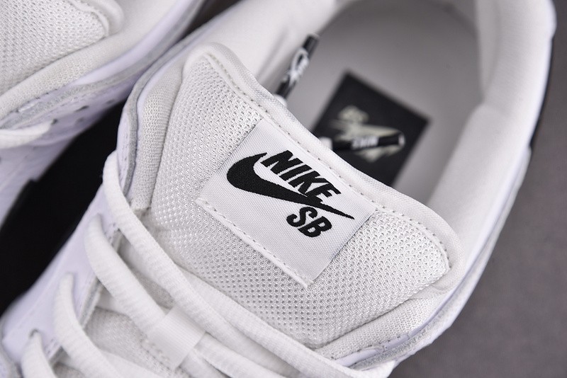 Nike SB Dunk Low Pro White Gum CD2563-101