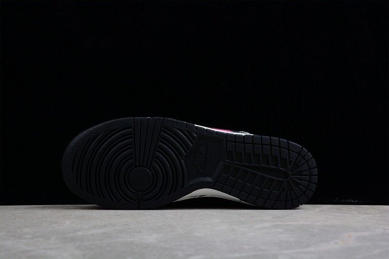 Nike Dunk Low Graffiti Pink DM0108-002