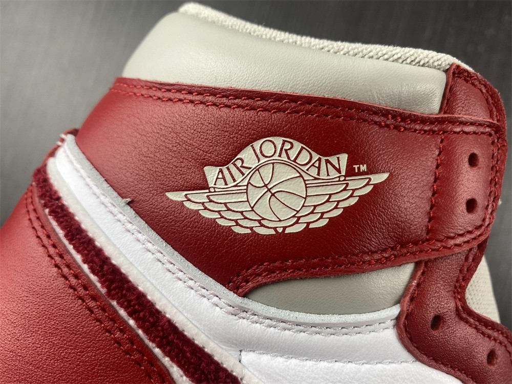 Air Jordan 1 High OG “Newstalgia” DJ4891-061