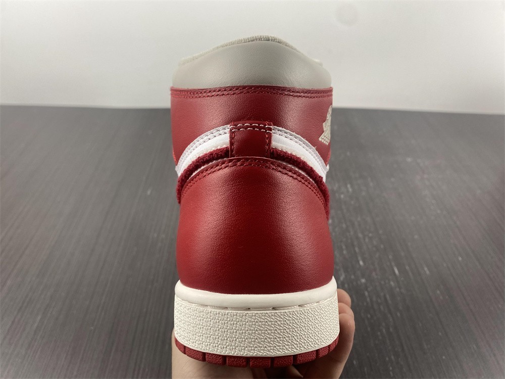 Air Jordan 1 High OG “Newstalgia” DJ4891-061