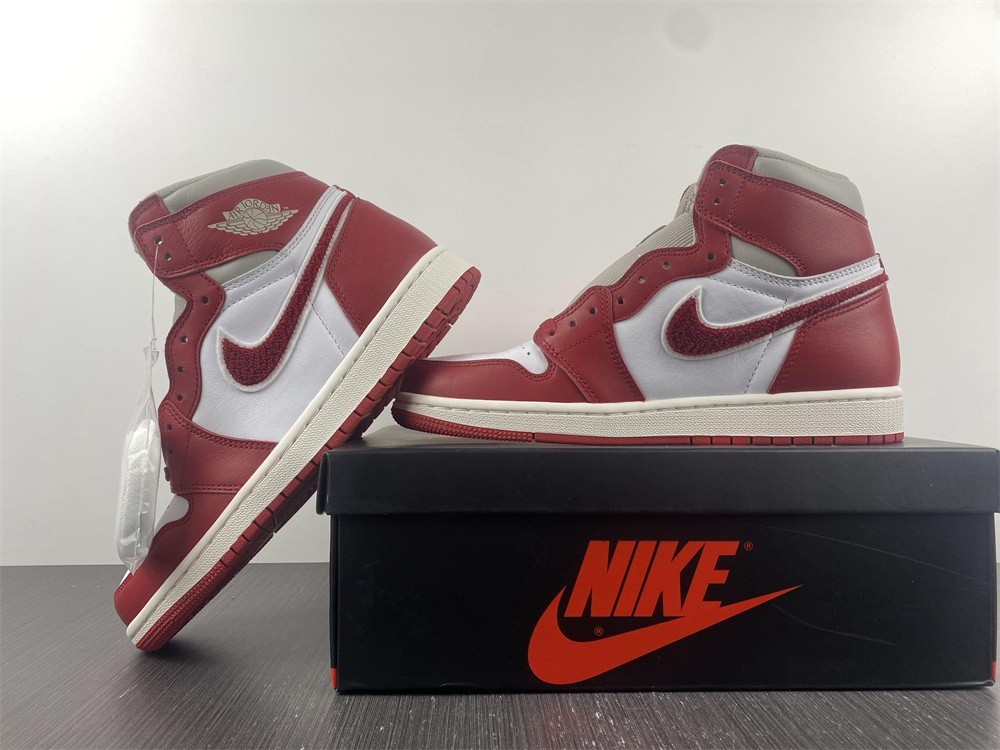 Air Jordan 1 High OG “Newstalgia” DJ4891-061
