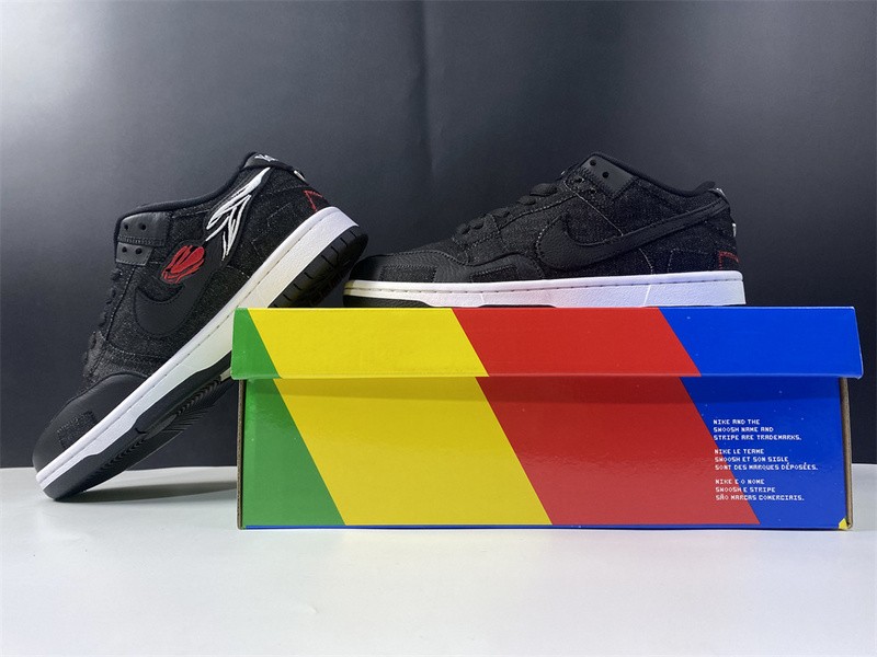 Wasted Youth × Nike Dunk SB Low “Black” DD8386-001