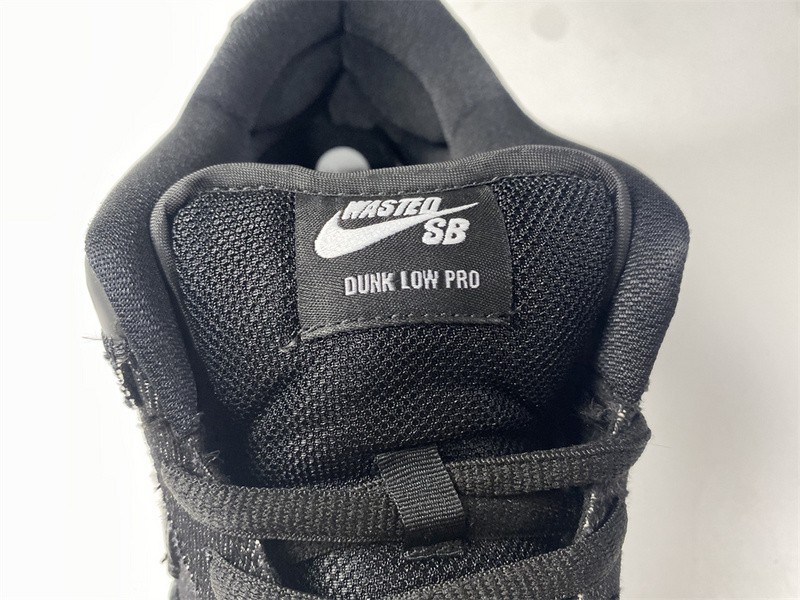 Wasted Youth × Nike Dunk SB Low “Black” DD8386-001