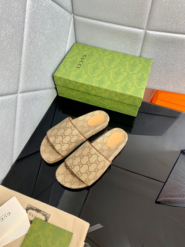 G*u*i* Sandal98