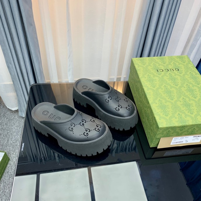 G*u*i* Sandal95