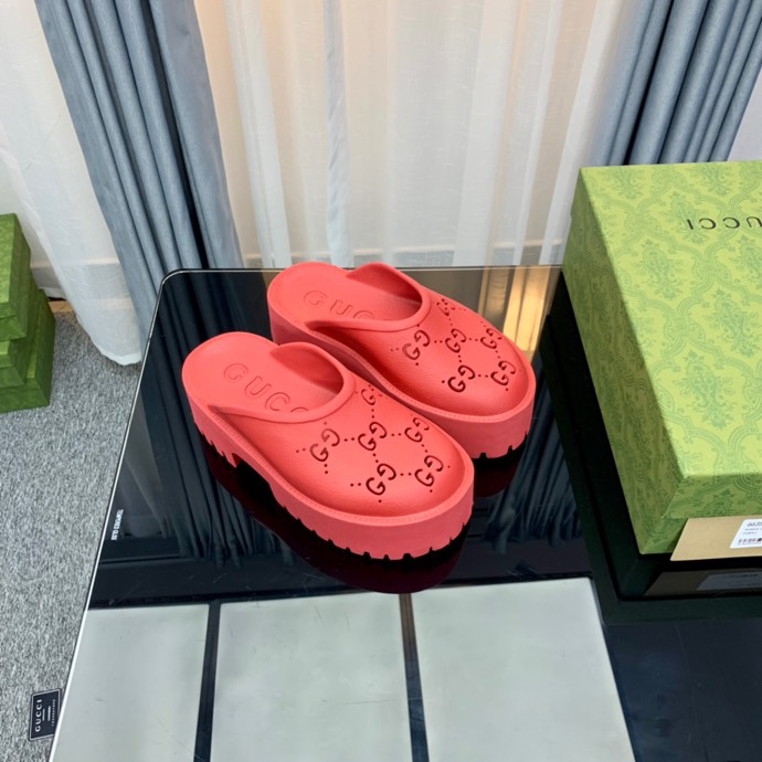 G*u*i* Sandal94