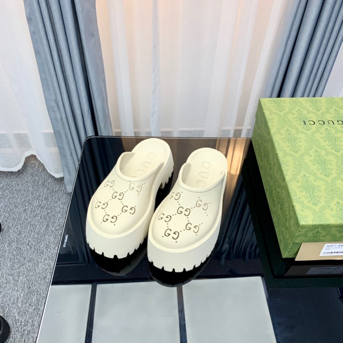 G*u*i* Sandal92