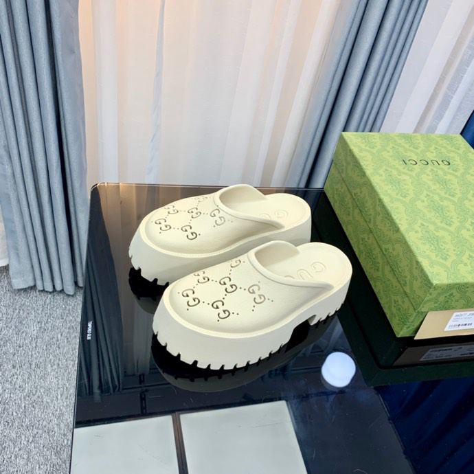 G*u*i* Sandal92