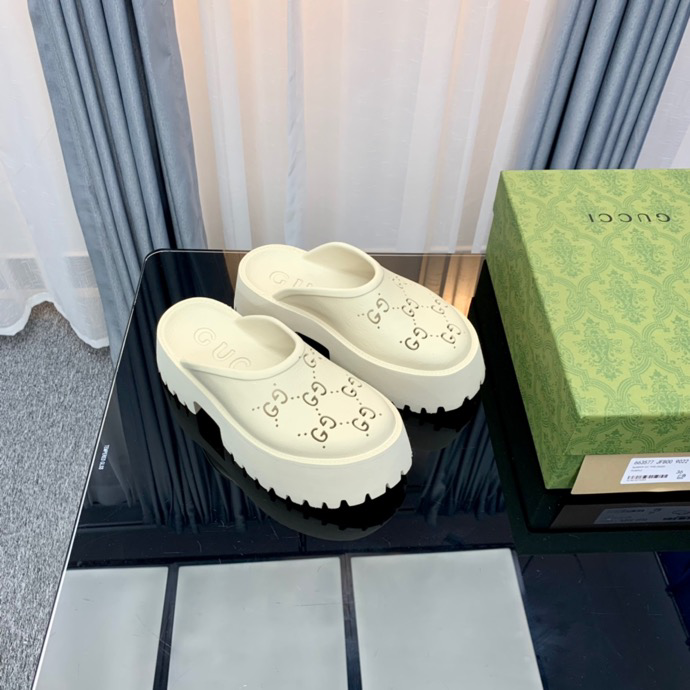 G*u*i* Sandal92
