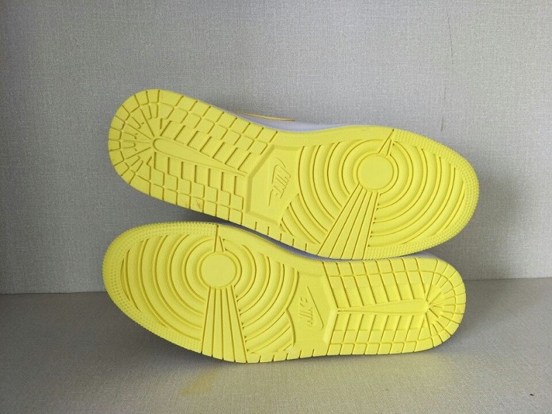 Air Jordan 1 First Class Flight 555088-170
