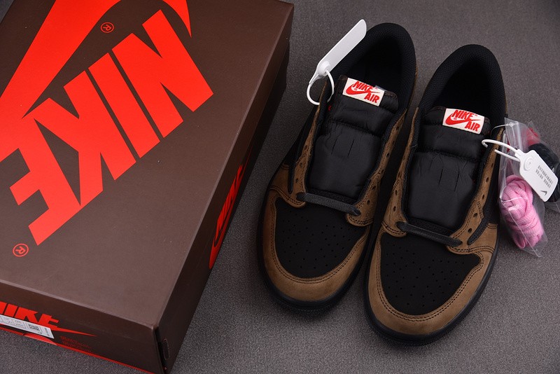 Travis Scott x Air Jordan 1 Low OG Velvet Brown DM7866-202-1