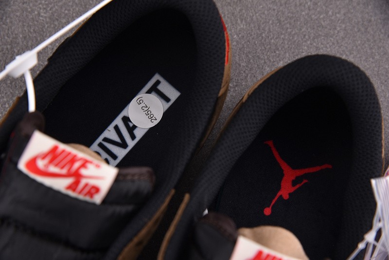 Travis Scott x Air Jordan 1 Low OG Velvet Brown DM7866-202-1