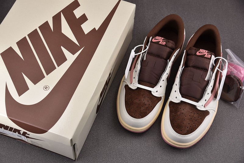Travis Scott x Air Jordan 1 Low OG Velvet Brown DM7866-202-1
