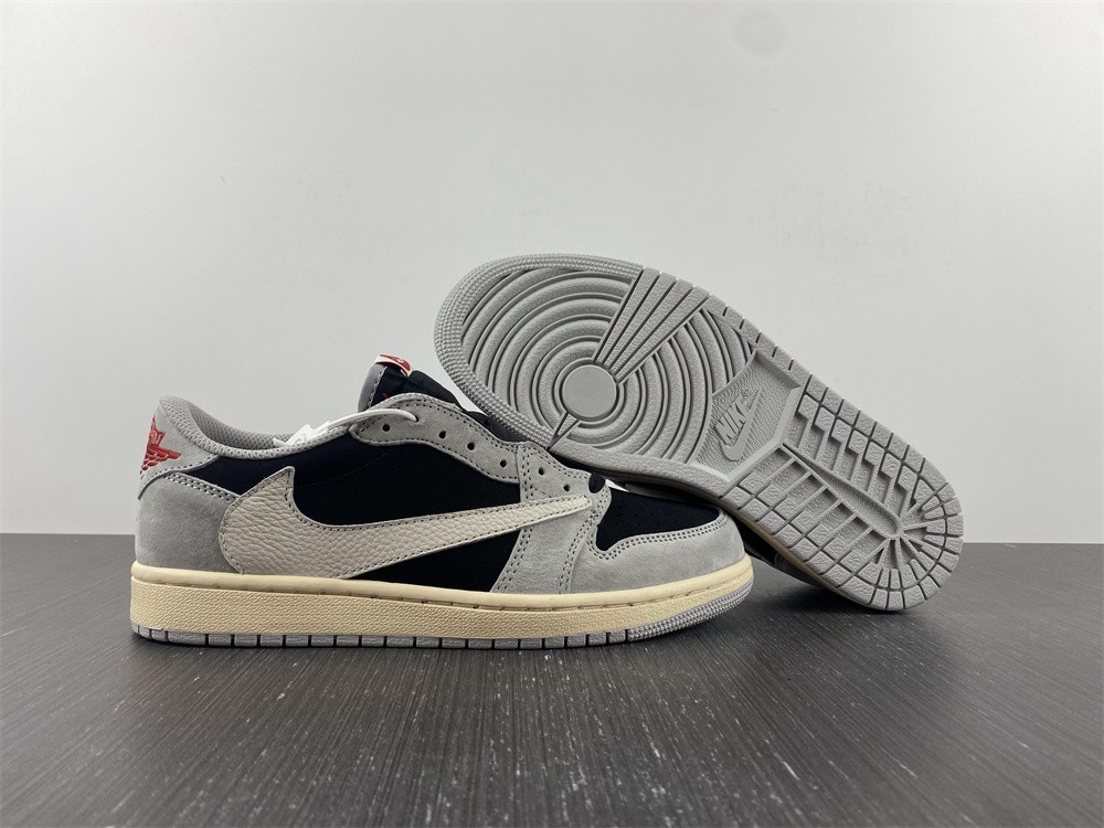 AIR JORDAN 1 TRAVIS SCOTT X AIR JORDAN 1 LOW OG DM7866-010
