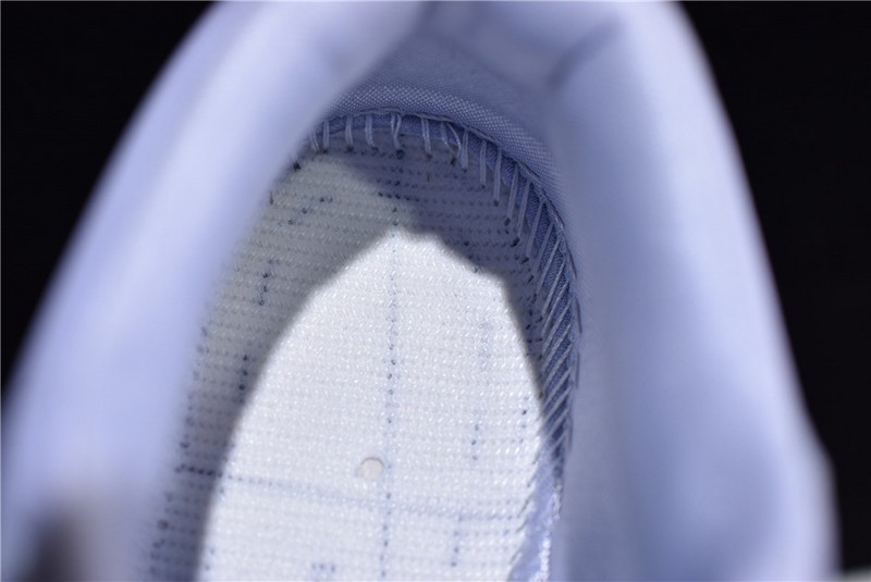 Jordan 1 Low Oxygen Purple (GS) 554723-505