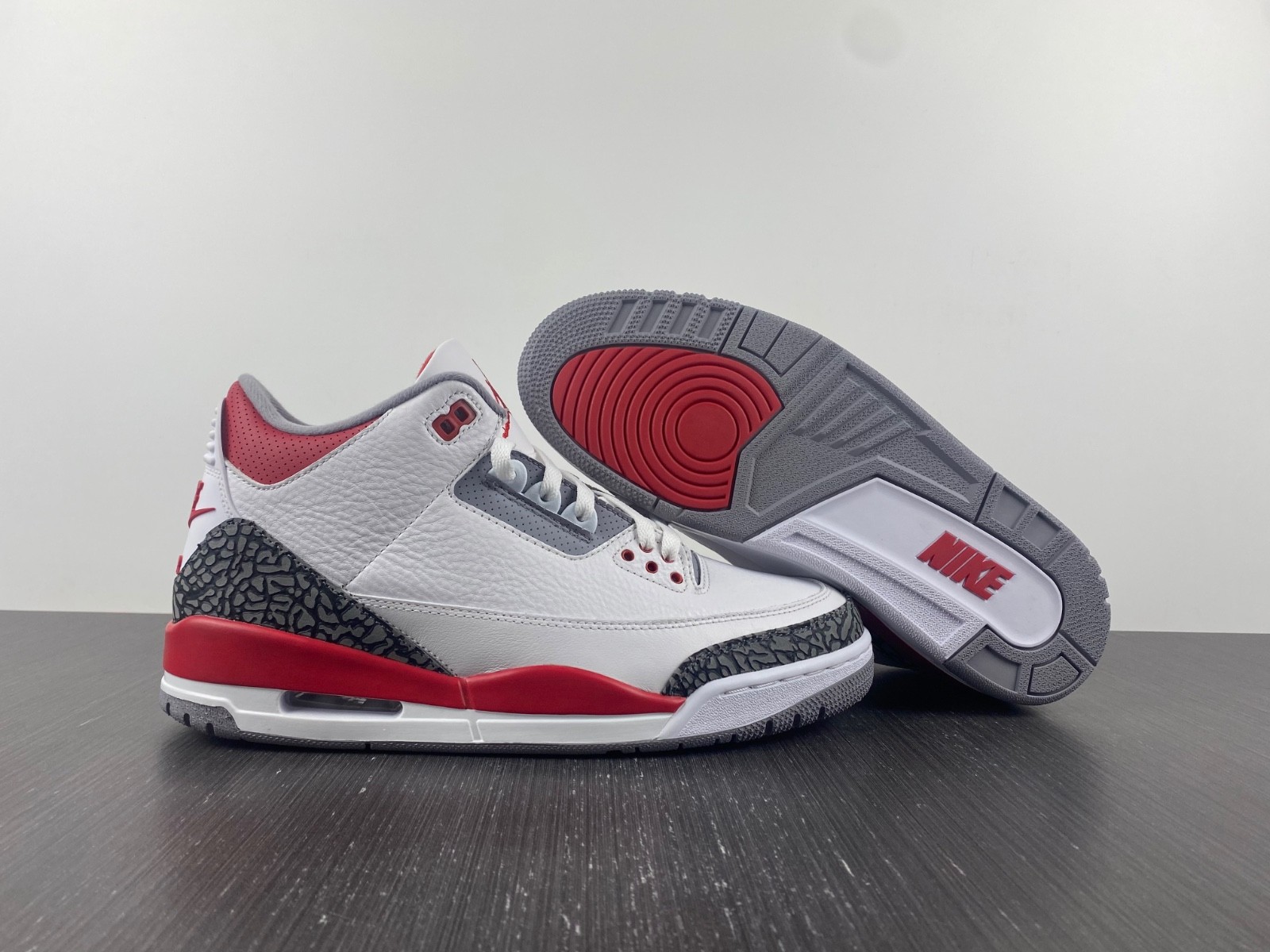 AIR JORDAN 3 OG FIRE RED 2022 DN3707-160