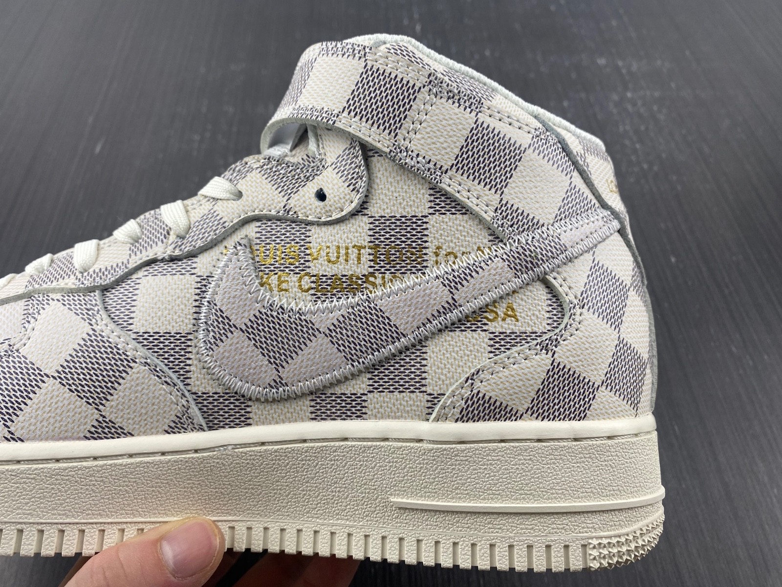 Nike Air Force 1 Mid x L0*is V*t0n LV 
