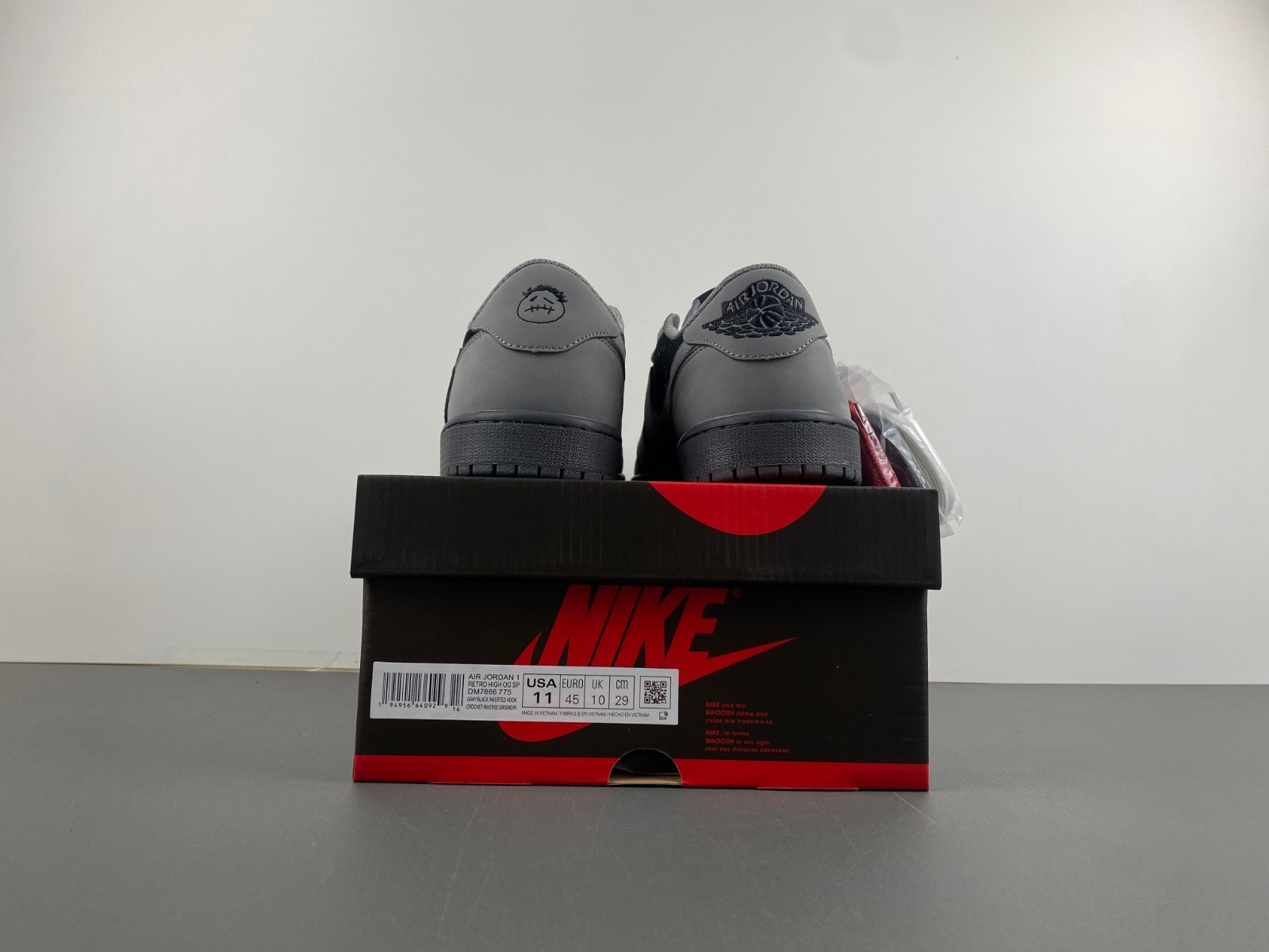 TRAVIS SCOTT X AIR JORDAN WHITE BULE DM7866-775