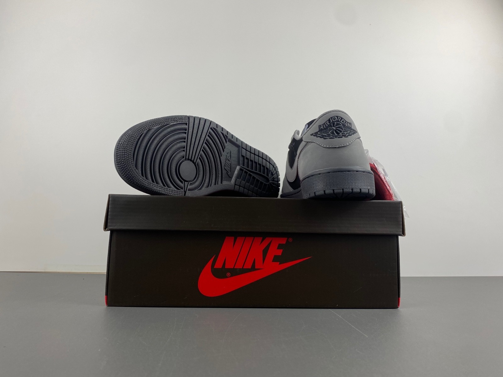 TRAVIS SCOTT X AIR JORDAN WHITE BULE DM7866-775